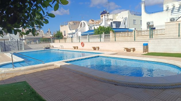 Adosado - Reventa - Torrevieja -
            Torrevieja