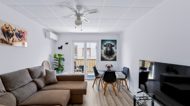 Apartamentos - Reventa - Guardamar del Segura -
                Center