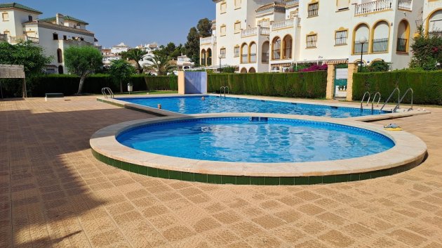 Apartamentos - Reventa - La Mata -
            La Mata