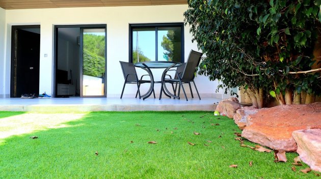Apartamentos - Reventa - Orihuela Costa -
                Campoamor