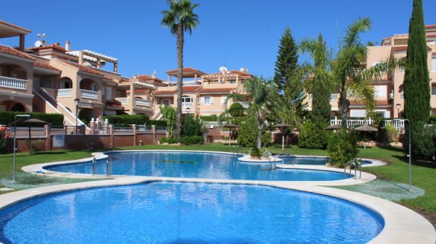 Apartamentos - Reventa - Orihuela Costa -
            Playa Flamenca