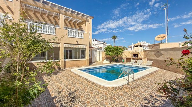 Apartamentos - Reventa - Orihuela Costa -
            Playa Flamenca