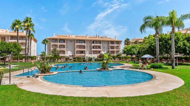 Apartamentos - Reventa - Orihuela Costa -
            Playa Flamenca