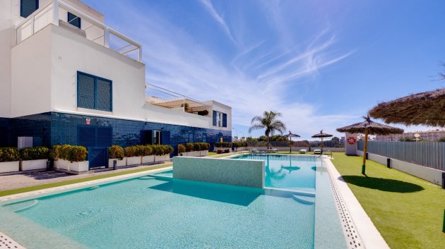 Apartamentos - Reventa - Orihuela Costa -
                Playa Flamenca