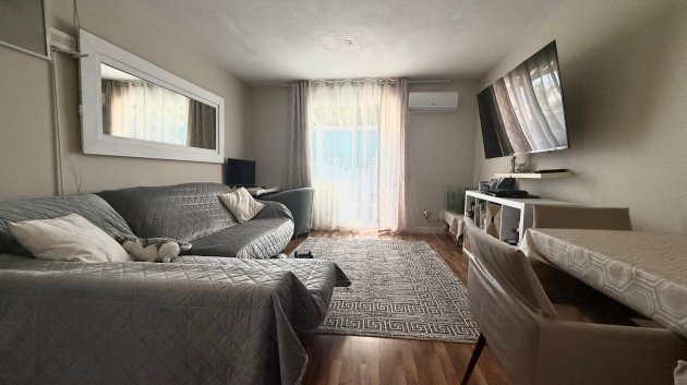 Apartamentos - Reventa - Pilar de la Horadada -
                Pilar de la Horadada