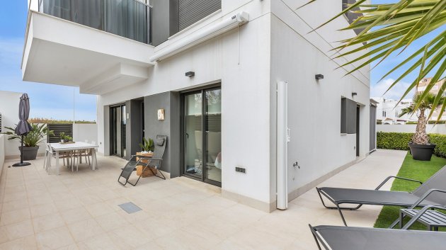 Apartamentos - Reventa - Torrevieja -
                La Mata