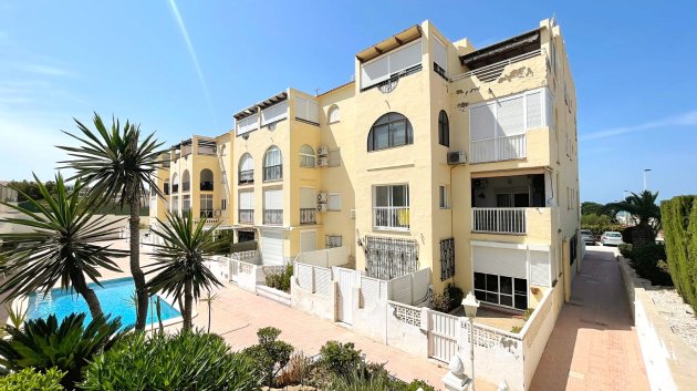 Apartamentos - Reventa - Torrevieja -
                La Mata