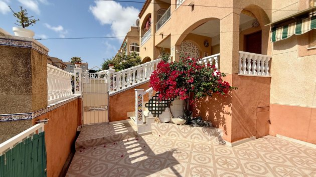 Apartamentos - Reventa - Torrevieja -
                Los Balcones - Los Altos del Edén