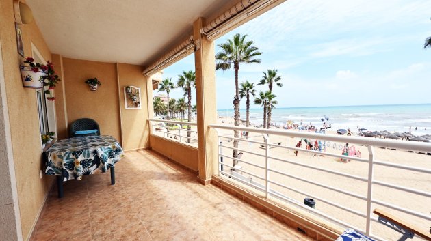 Apartamentos - Reventa -
                Torrevieja - ML-74003
