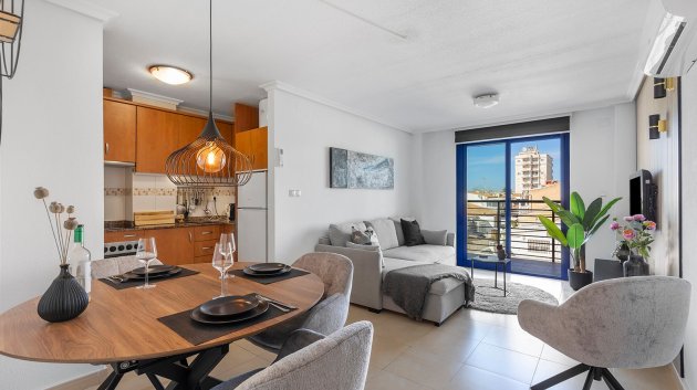 Apartamentos - Reventa -
                Torrevieja - ML-89690
