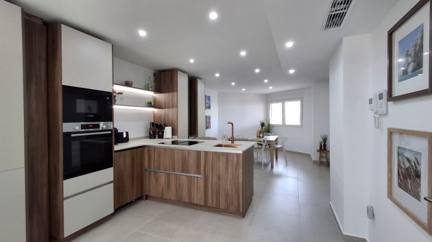 Apartamentos - Reventa - Torrevieja -
            Playa Acequion