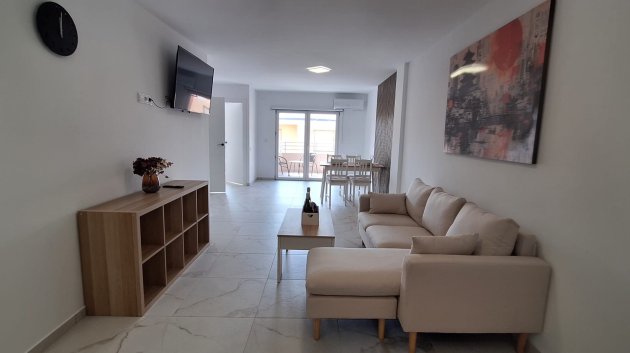 Apartamentos - Reventa - Torrevieja -
            Playa Los Naufragos
