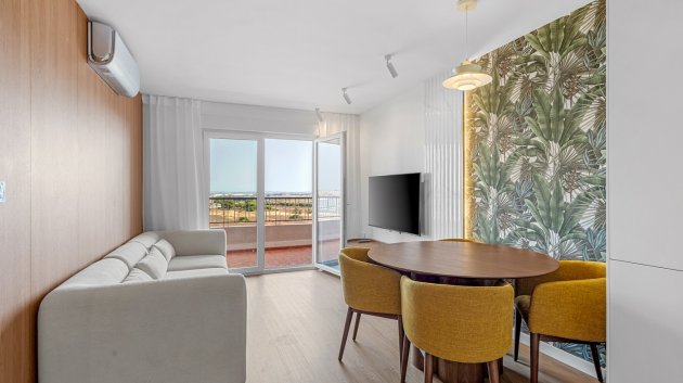 Apartamentos - Reventa - Torrevieja -
            Punta Prima
