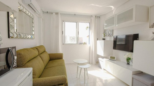 Apartamentos - Reventa - Torrevieja -
                Torrevieja