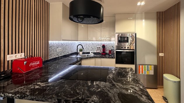 Apartamentos - Reventa - Torrevieja -
            Torrevieja