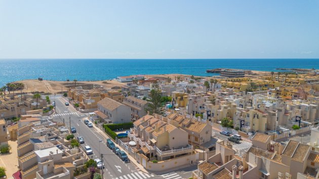 Apartamentos - Reventa - Torrevieja -
                Zona los Frutales