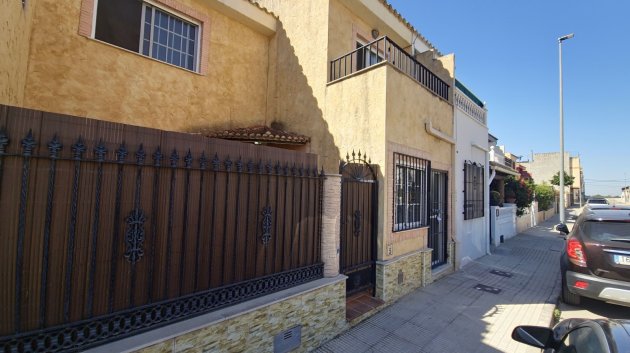 Apartments - Resale - Dolores -
                Dolores