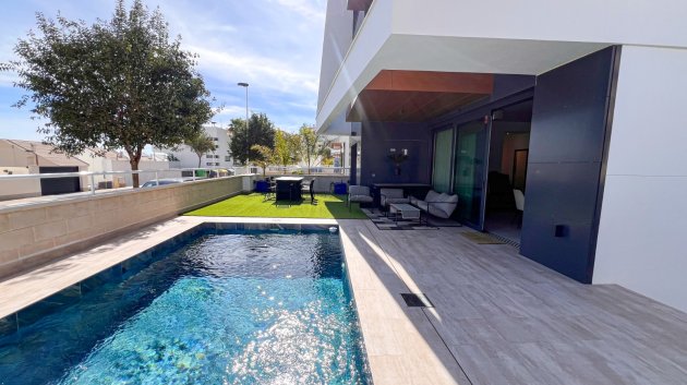 Apartments - Resale - Guardamar del Segura -
                Urbanizaciones