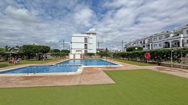 Apartments - Resale - Orihuela Costa -
                Punta Prima