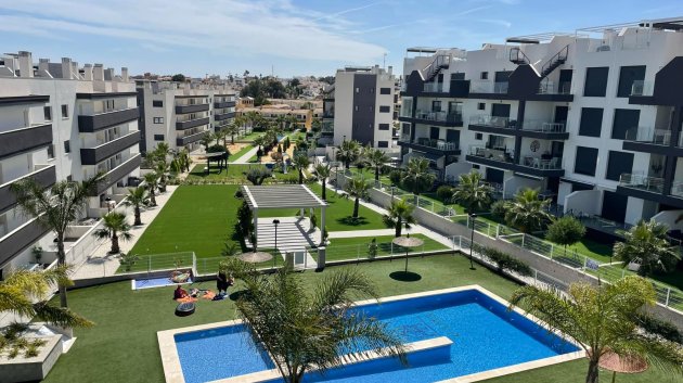 Apartments - Resale - Orihuela Costa -
            Villamartín