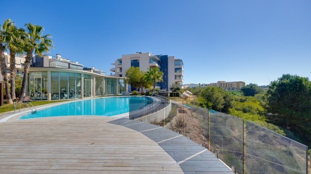 Apartments - Resale - Orihuela Costa -
            Villamartín