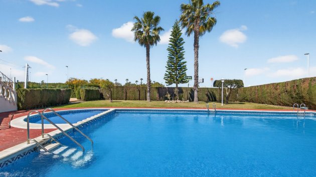 Apartments - Resale - Torrevieja -
            Aguas Nuevas