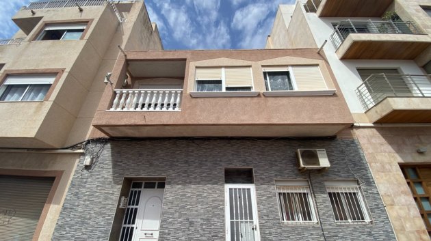 Apartments - Resale - Torrevieja -
                Center