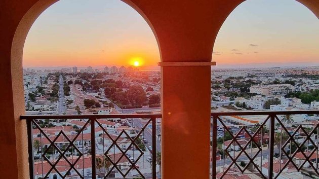 Apartments - Resale -
                Torrevieja - ML-40975