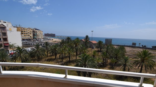Apartments - Resale -
                Torrevieja - ML-70544