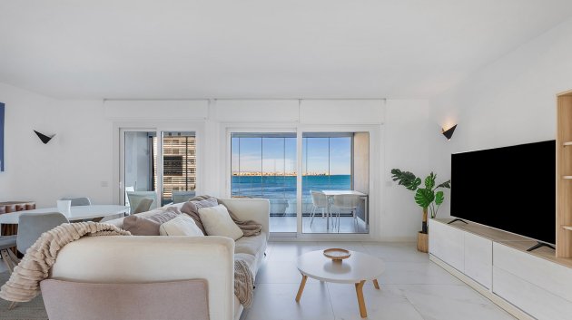 Apartments - Resale - Torrevieja -
                Punta Prima