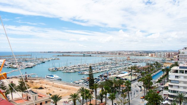 Apartments - Resale - Torrevieja -
            Torrevieja