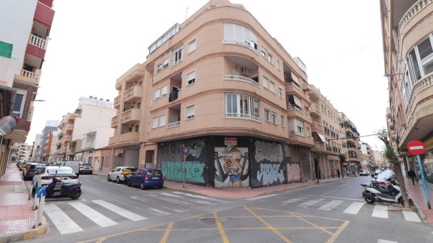 Apartments - Resale - Torrevieja -
                Torrevieja