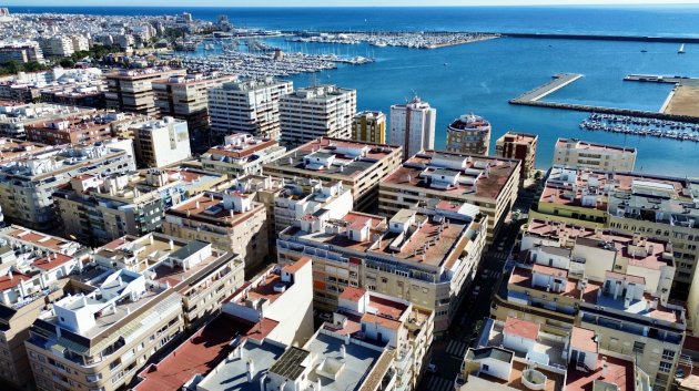 Appartements - Revente - Torrevieja -
            Torrevieja