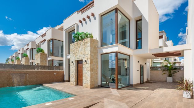 Chalets - Obra nueva - Los Montesinos -
            Los Montesinos