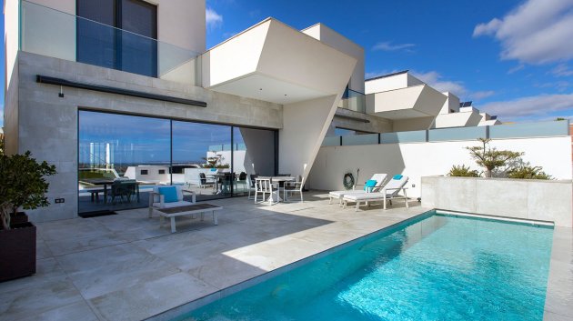 Chalets - Reventa -
                Ciudad Quesada - ML-65830