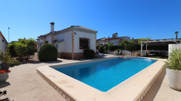 Chalets - Reventa - Formentera del Segura -
            Fincas de La Vega