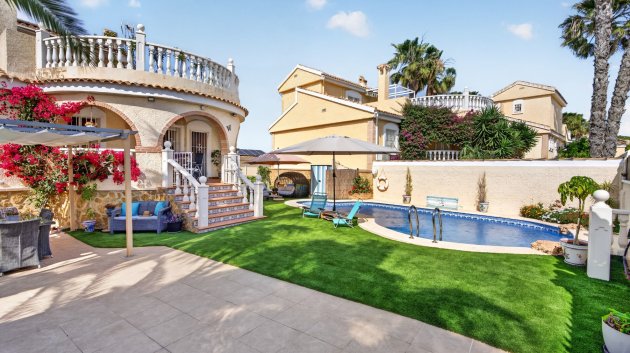 Chalets - Reventa -
                Gran Alacant - ML-38243