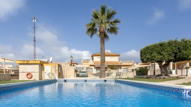 Chalets - Reventa - Los Montesinos -
                Los Montesinos
