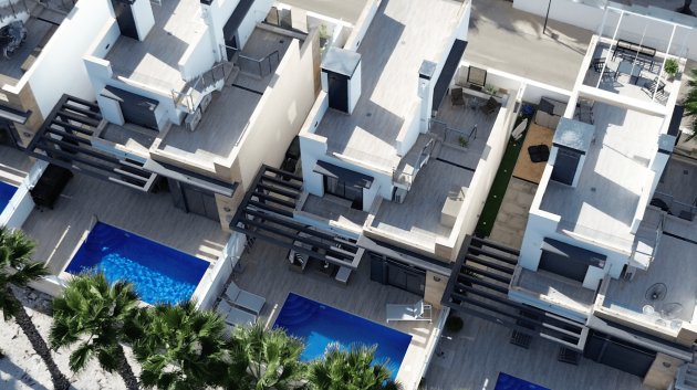 Chalets - Reventa - Orihuela Costa -
            Lomas De Cabo Roig