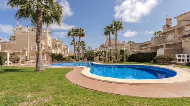 Chalets - Reventa - Orihuela Costa -
                Playa Flamenca