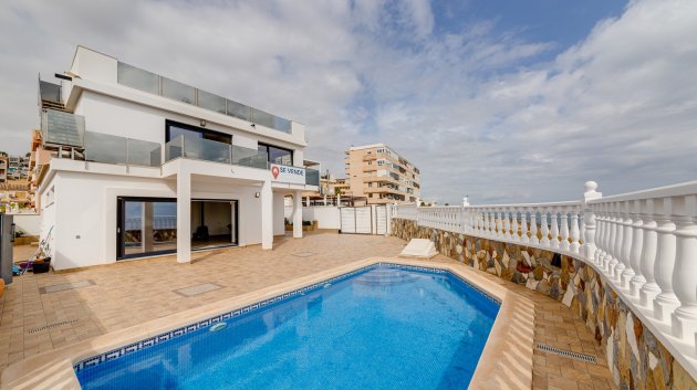 Chalets - Reventa - Torrevieja -
            La Mata