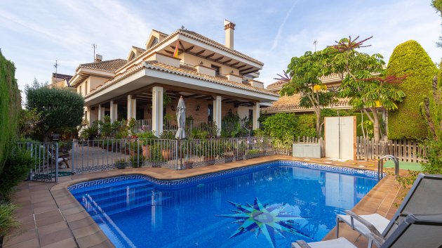 Chalets - Reventa - Torrevieja -
                La Veleta