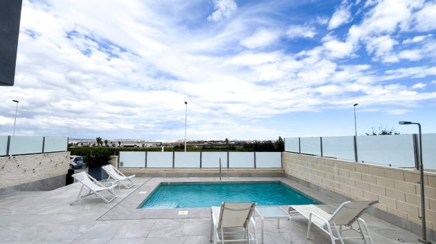 Chalets - Reventa - Torrevieja -
                Los Altos