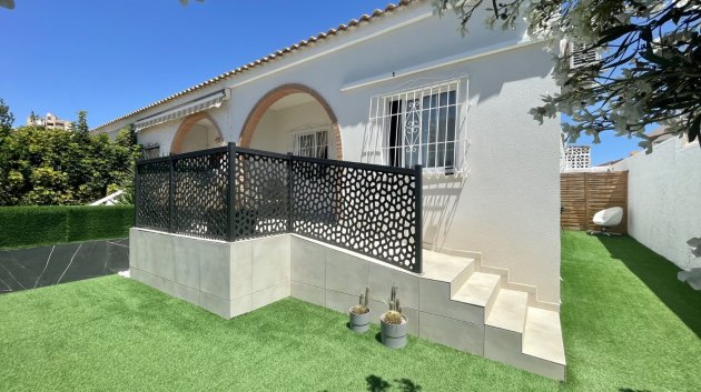 Chalets - Reventa - Torrevieja -
                Nueva Torrevieja - Aguas Nuevas