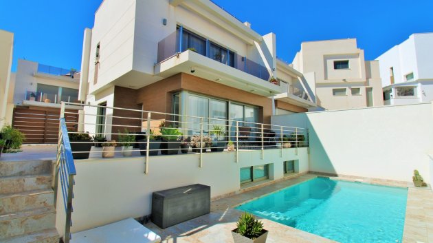 Chalets - Reventa - Villamartín -
            Villamartín