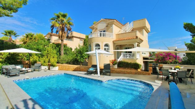 Chalets - Reventa - Villamartín -
            Villamartín