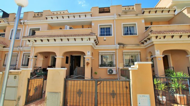 Chalets - Reventa - Villamartín -
                Villamartín