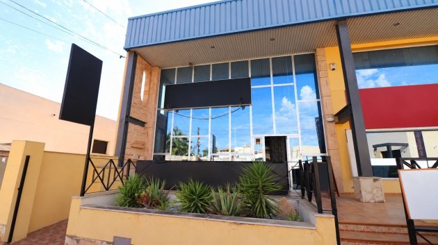 Commercial (Leasehold) - Reventa - Ciudad Quesada -
                Ciudad Quesada