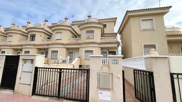 Maison de ville - Revente - Ciudad Quesada -
                Lo Marabú