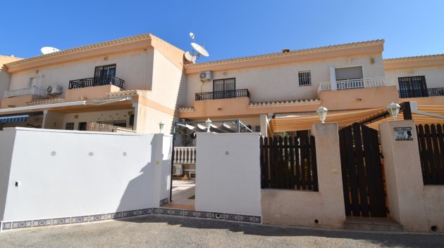 Maison de ville - Revente - Orihuela Costa -
            Playa Flamenca